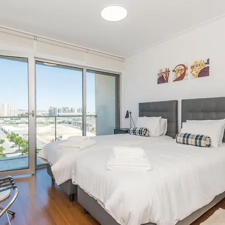 Metrocity One Bedroom - A/c & Swimming Pool Lisbon