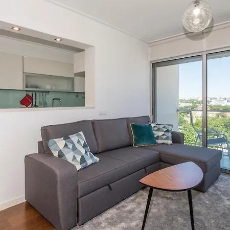 Metrocity One Bedroom - A/c & Swimming Pool Lisbon